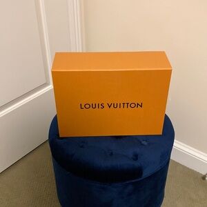 NEW LOUIS VUITTON ORANGE MAGNETIC BOX